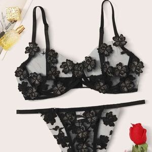 SHEIN black flower lingerie set